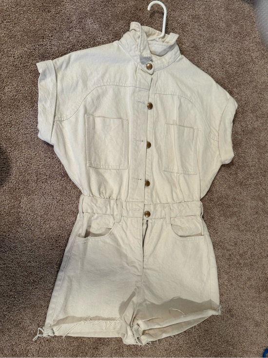 Zara Pants - Zara Cream denim Button-Front Short Sleeve Romper